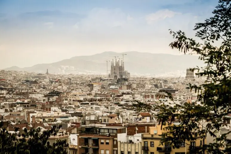 Check Barcelona, the app to avoid tourist crowds
