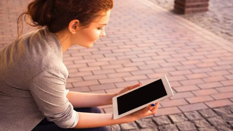 Participa en la encuesta DonaTIC