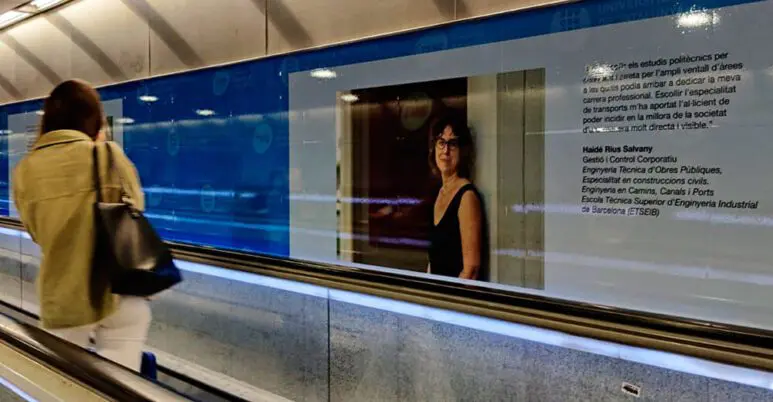 Últims dies per visitar l’exposició ‘DonesTech per a noves destinacions’ al metro de Barcelona