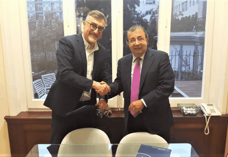 The puntCAT Foundation and the Catalan Foundation Coordinator sign a partnership agreement