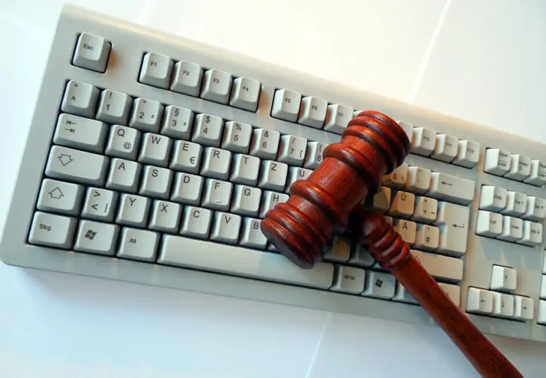 Llegan los dominios jurídicos: .abogado y .law