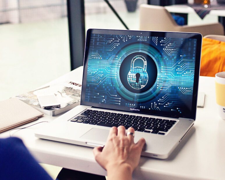 Alternatives for teachers to applications that market user data