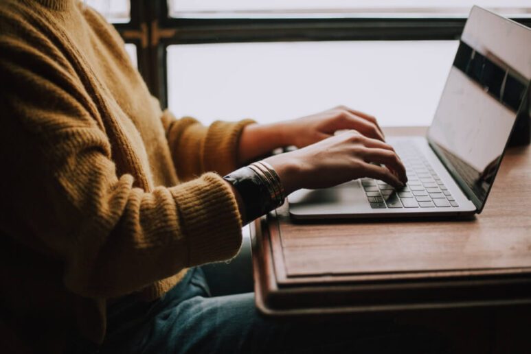 «No estar en Internet es como no existir»