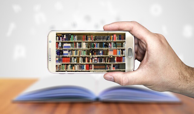 Petita guia de llocs web on trobar llibres digitals en català
