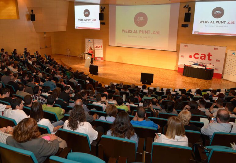 La Fundació puntCAT premia els millors webs i apps en català dissenyats per estudiants